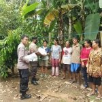 Kabid Humas Polda Jabar : Polisi Selalu Bagikan Paket Sembako Kepada Masyarakat Terdampak Longsor Paket Sembako