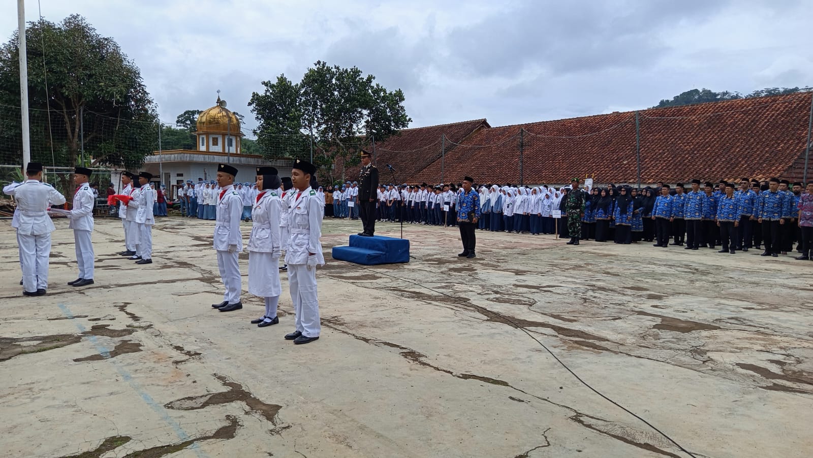 Upacara Peringatan Hari Sumpah Pemuda ke-97 Tingkat Kecamatan Rajadesa Berlangsung Khidmat