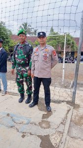 Babinsa Sukaharja Bersama dengan Polsek Rajadesa