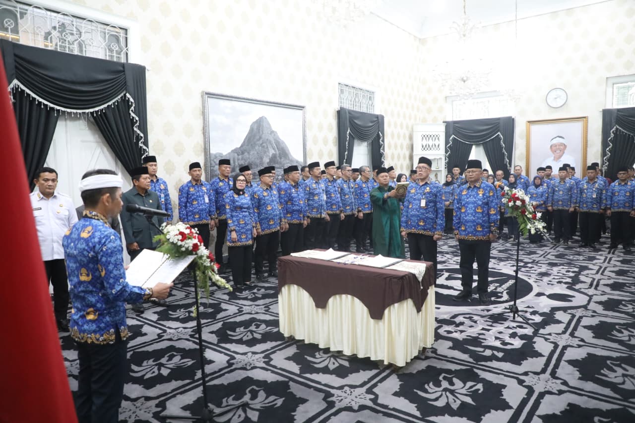 Bupati Purwakarta Lantik Sekda dan Kepala Inspektorat