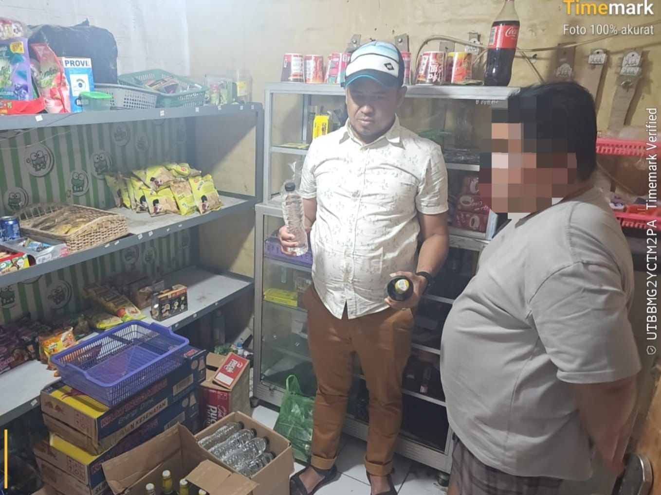Polisi Sita 294 Botol Miras Hasil Razia Pekat