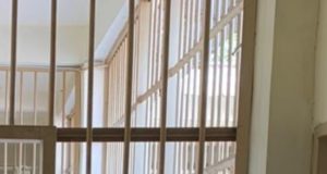 Polisi Limpahkan Tersangka Penipuan Cek Kosong ke Kejati Jabar