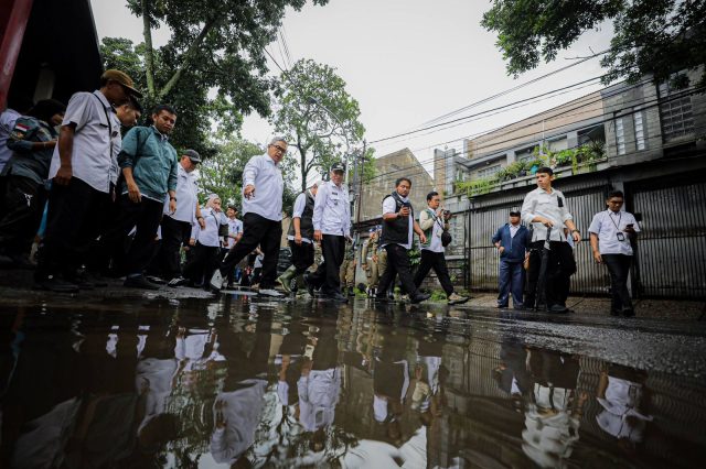 Monitoring Kelurahan Panjunan, Farhan: PKL Ditata, Drainase dan Sanitasi Dibenahi