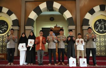 *POLDA JABAR GELAR DOA BERSAMA DAN DZIKIR ISTIGHOSAH JELANG MAY DAY*