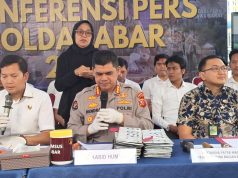 PolisiTemukan Modus Pelat Nomor Palsu dalam Kasus Penyalahgunaan BBM Subsidi di Jabar