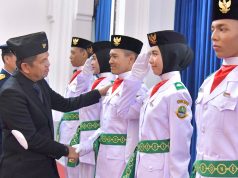 Dedi Mulyadi Kukuhkan 51 Paskibraka Jabar 2026, Sebut Mereka Generasi Terpilih Penjaga Spirit Kebangsaan