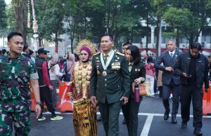 Upacara HUT ke-81 Kemerdekaan RI Tingkat Provinsi Jawa Barat, Pangdam III/Siliwangi Hadiri Upacara di Gedung Sate