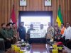 Pemkot Bandung Serahkan Bantuan Rp2,03 M untuk Korban Gempa NTT Melalui Baznas RI