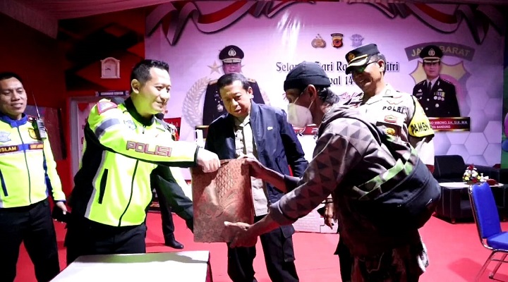 A 1 Polisi Layani