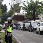 Update Kemacetan Kawasan Lembang, Polisi Berlakukan 26 Kali “One Way”, 18.000 Kendaraan Ditarik ke Bandung Kawasan Lembang