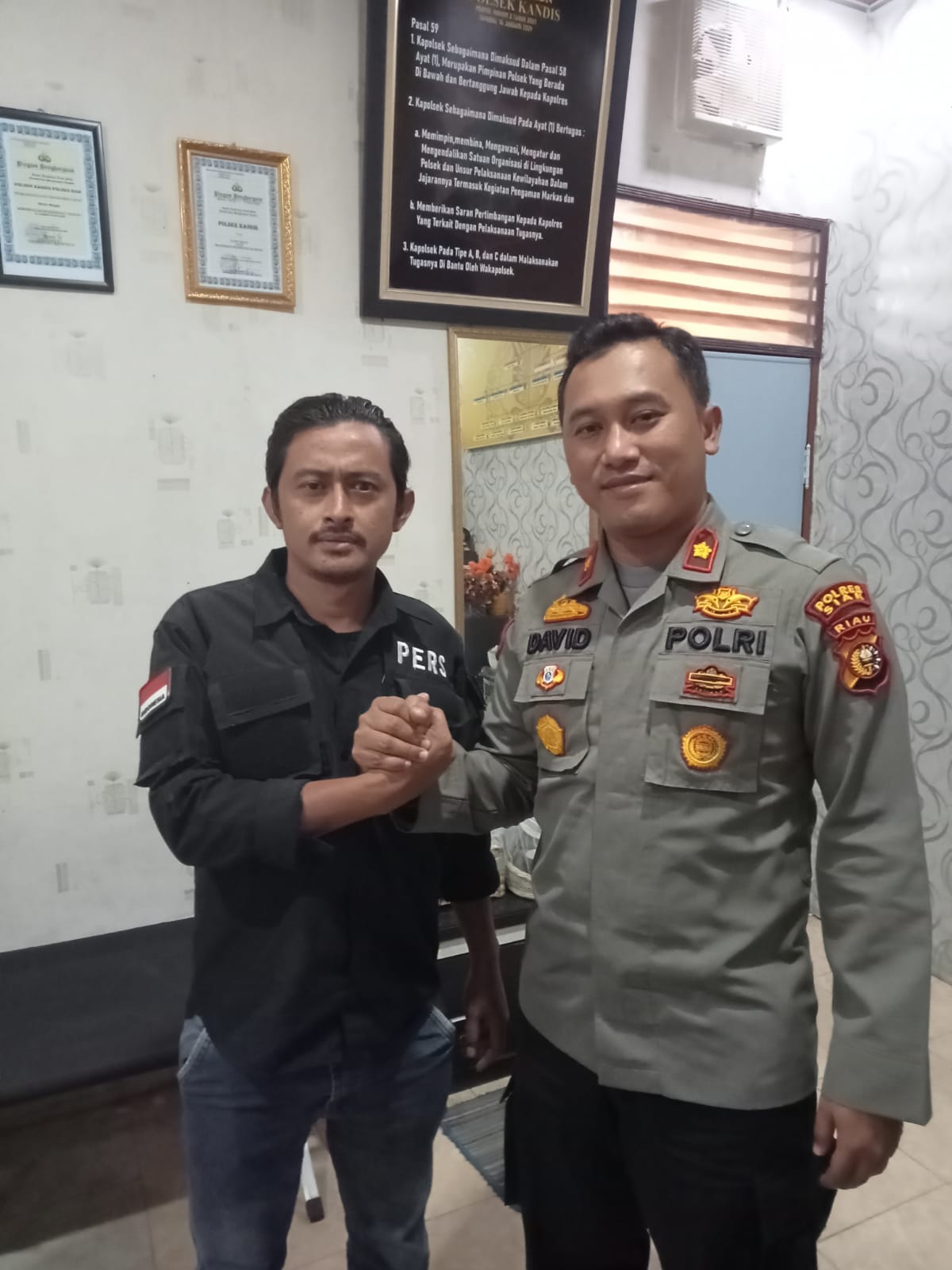 Kapolsek Kandis Terima Kunjungan Silaturahmi Dua Awak Media