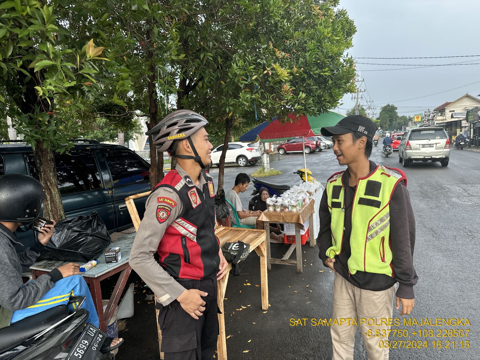 Kabid Humas Polda Jabar : Polisi Mantapkan Pemeliharaan Kamtibmas dengan Patroli Sepeda di Bulan Suci Ramadhan