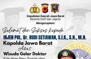 *Kapolda Jabar Irjen Pol. Dr. Rudi Setiawan S.I.K., S.H., M.H Raih Gelar Doktor di Universitas Airlangga*