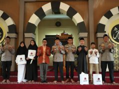 *POLDA JABAR GELAR DOA BERSAMA DAN DZIKIR ISTIGHOSAH JELANG MAY DAY*