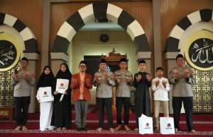 *POLDA JABAR GELAR DOA BERSAMA DAN DZIKIR ISTIGHOSAH JELANG MAY DAY*