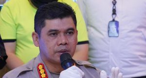 *Polda Jabar Tetapkan 6 Tersangka Pembakaran Pos Polisi Cikapayang, Barang Bukti Bom Molotov Disita*