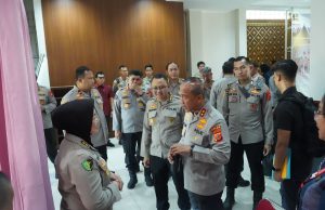 Polda Jabar Gelar Pemeriksaan Kesehatan Jelang Pendakian Gunung Gede Bersama Kapolda Jabar