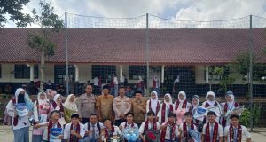 Kapolsek Rajadesa Hadiri Kelulusan Siswa Siswi Fase F/ XII SMA YRM Cihawar Tahun Ajaran 2025-2026