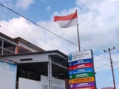 Memalukan !! Bendera Lusuh dan Sobek Berkibar Di Kantor Desa Tebat Ijuk Dili”