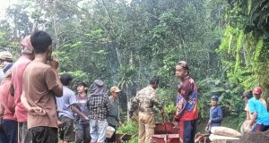 Patut Di Acungi Jempol, Warga Cugantang Rereongan Mengumpulkan Dana Untuk Bangun Jalan