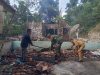 Rumah Semi Permanen ukuran 12 X 8 milik Emed 65 tahun warga Dusun Naretel Desa Nagarawangi Ludes terbakar.