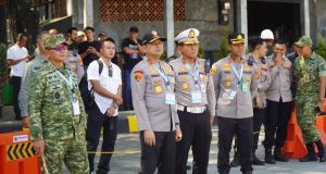 POLDA JABAR KAWAL KUNKER VVIP PRESIDEN PRABOWO DI KM 57 TOL JACI, SITUASI KONDUSIF