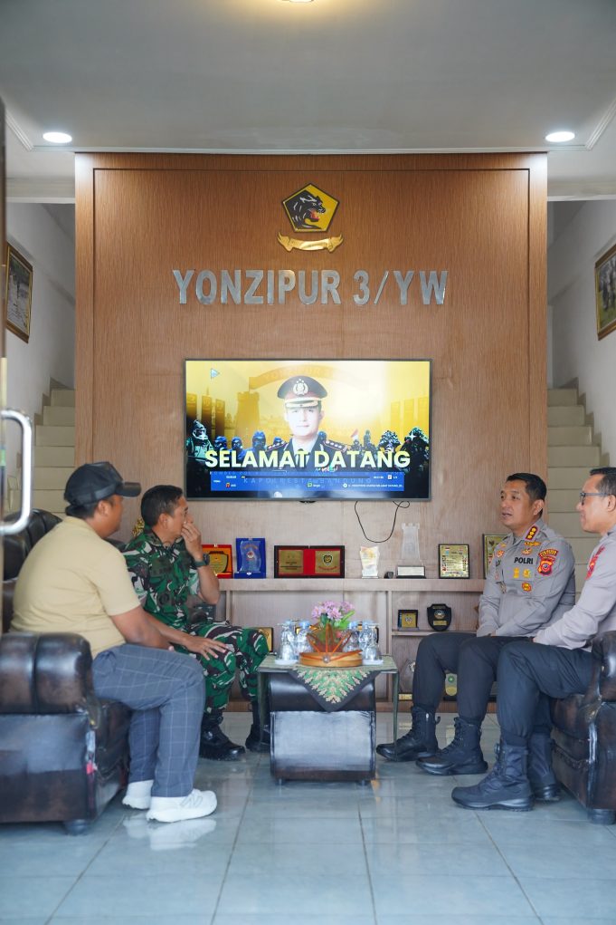 Kapolresta Bandung Perkuat Sinergitas, Jalin Silaturahmi dengan Batalyon Zipur 3 Pangalengan