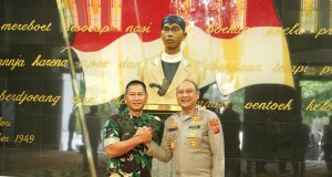 Kapolda Jabar Tinjau Langsung Pelayanan dan Pengamanan Markas Komando Polda Jabar