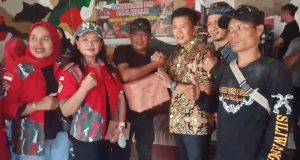 Menyambut HUT RI Ke 81, Srikandi Laskar Merah Putih Indonesia Kabupaten Sukabumi,Adakan Giat Perlombaan…