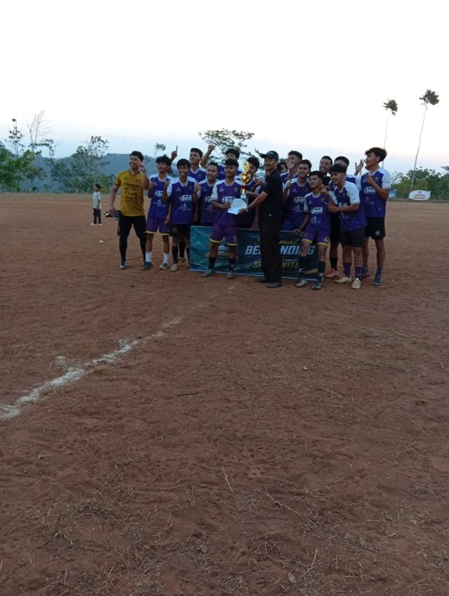 Sebagai laga pinal pertandingan, Tim dari Dusun Mekarsari, sukses meraih prestasi dalam ajang turnamen sepak bola lokal Sebagai Pemenang Ke 1 Dalam Pertandingan Sepak Bola Antar Dusun.