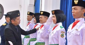Dedi Mulyadi Kukuhkan 51 Paskibraka Jabar 2026, Sebut Mereka Generasi Terpilih Penjaga Spirit Kebangsaan