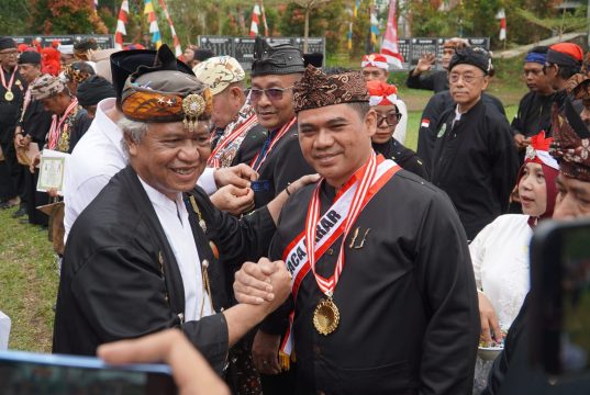 Maknai HUT ke-81 RI, Kabid Humas Polda Jabar Raih Galunggung Award 2026 atas Pelestarian Budaya
