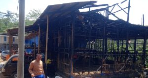 Kandang Dan Ayam Siap Panen Milik Bapak Deni/Inul Di Desa Nagarawangi Ludes Terbakar