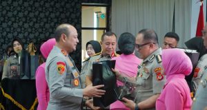 Polda Jabar Gelar Pisah Sambut Pejabat Utama dan Kapolresta, Wujudkan Rotasi Kepemimpinan dan Semangat “Jaga Rawat Jawa Barat”