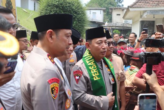 Kapolri Pimpin Apel Akbar 5.000 Peserta Kemah Nasional Pramuka PUI di Sukabumi