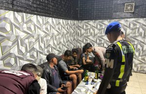 Polresta Bandung Gelar Razia Gabungan di Cangkuang, Puluhan Obat Keras Disita dan Satu Orang Positif Narkoba