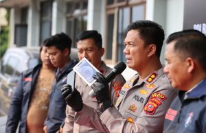 Todongkan Golok ke Leher Korban, Begal di Leuwidaun Diamankan Polisi
