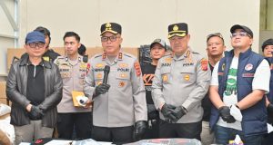 Pabrik Obat Ilegal di Bandung Terbongkar, Lima Orang Ditangkap, Ratusan Ribu Butir Disita