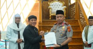 Kapolda Jabar Irjen Pol Hengki Pimpin Safari Shalat Jumat di Masjid Raya Al-Jabbar