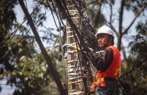 Turunkan Kabel Udara di Astanaanyar, Total 63 Ruas Jalan Tertata